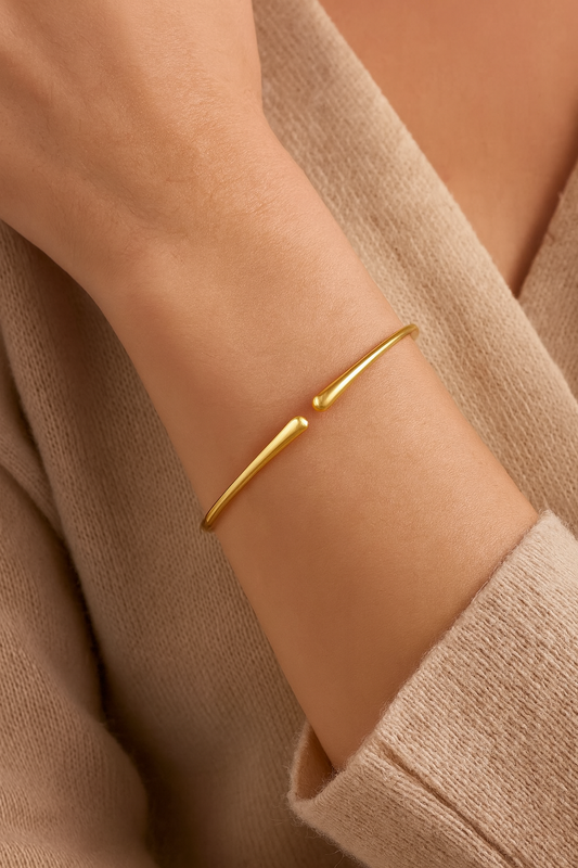 9k YG Dome End Cuff Bangle (55x45mm)