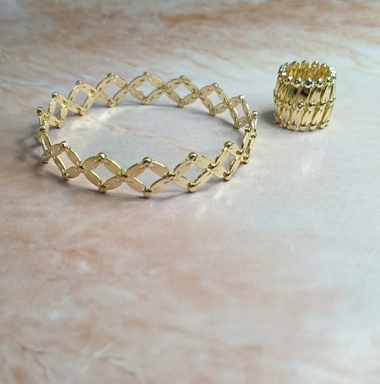 9k YG Round Adjustable Bangle 50mm 13mm wide