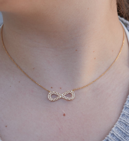 Infinity Pendant (25mm) with Oval Link Chain