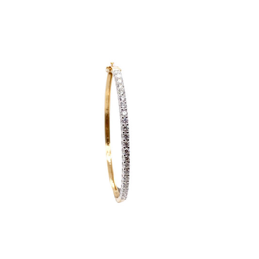 9k 2T ( Yellow Gold Bangle with WG setting) Solid Hinged Diamond Bangle 3.0mm wide with 2 figure 8 safety clips . WG setting with 21D=2.0ct. 65mm x 53mm