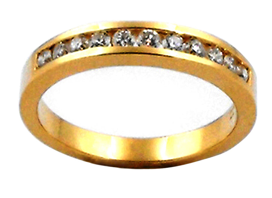 18k YG Band with Brilliant Cut Diamonds 11D = 0.33ct  Size M.