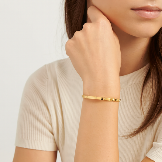9k YG Hinged Oval Bangle Screwheads (4mm)