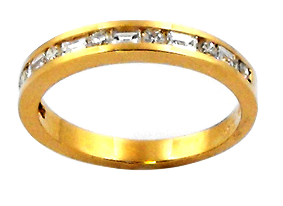 18k YG Band with Baguettes & Brilliant Cut Diamonds 11D = 0.33ct  Size M.