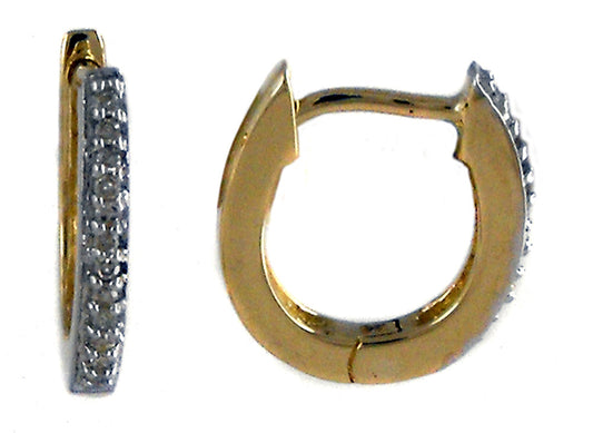 Diamond Oval Huggie (2.3mm)
