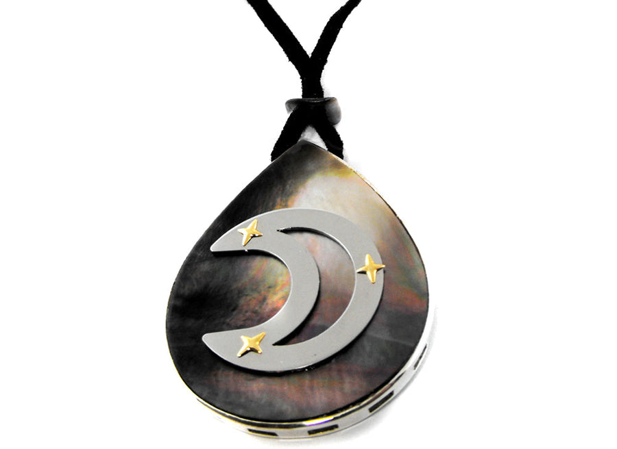Stainless Steel & Mother of Pearl Tear Shaped Pnd with 3x 18k YG Stars.