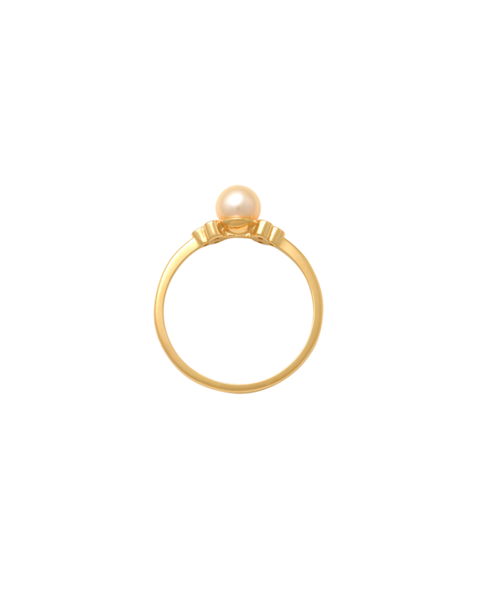 9k YG Ring with 5.5mm FWP & 6xCZs. Size M