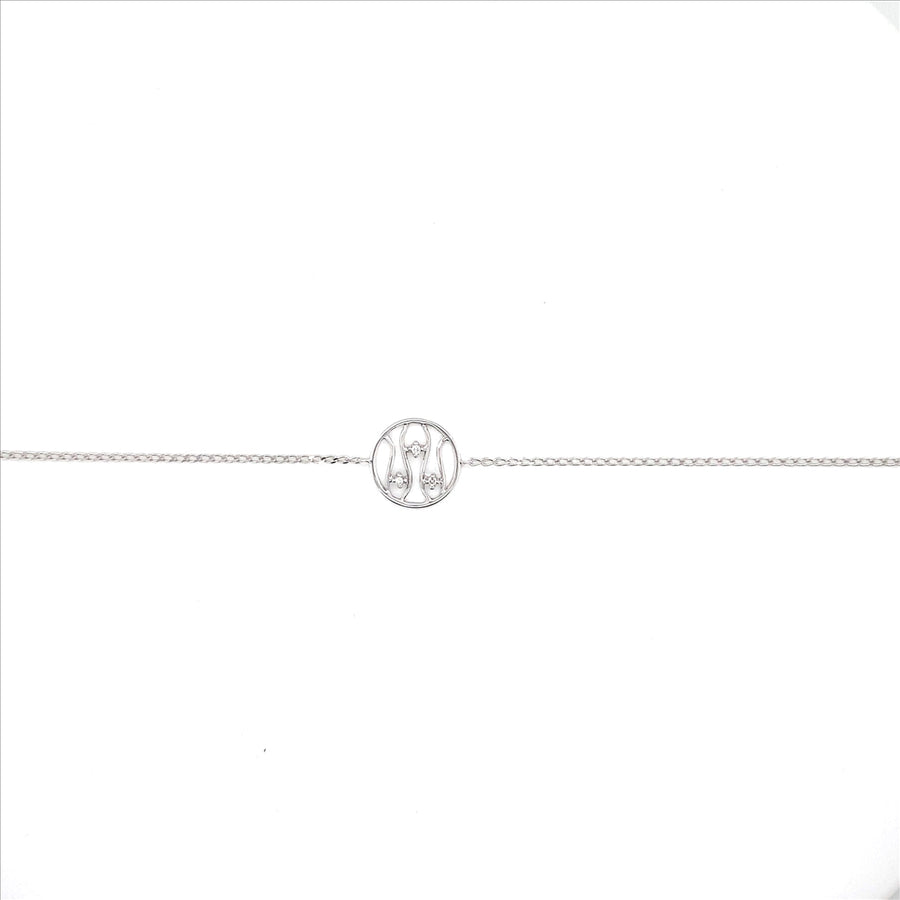 9k WG Oval Link Bracelet 1mm Wide 19cm O-Ring at 17cm & 18cm . With Circle 3D=0.02ct Meas. 10mm