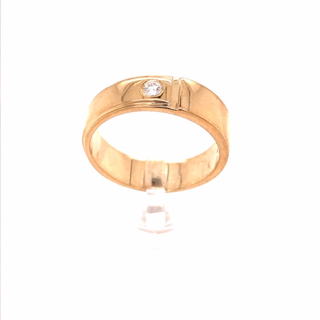 9k YG Diamond Wedding Ring set with 1D=0.07ct Size Q