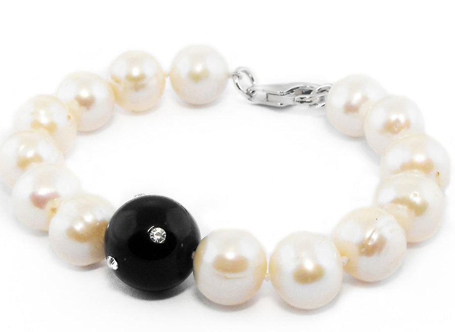 925 White FWP Bracelet with Black CZ's Agate 18prl.