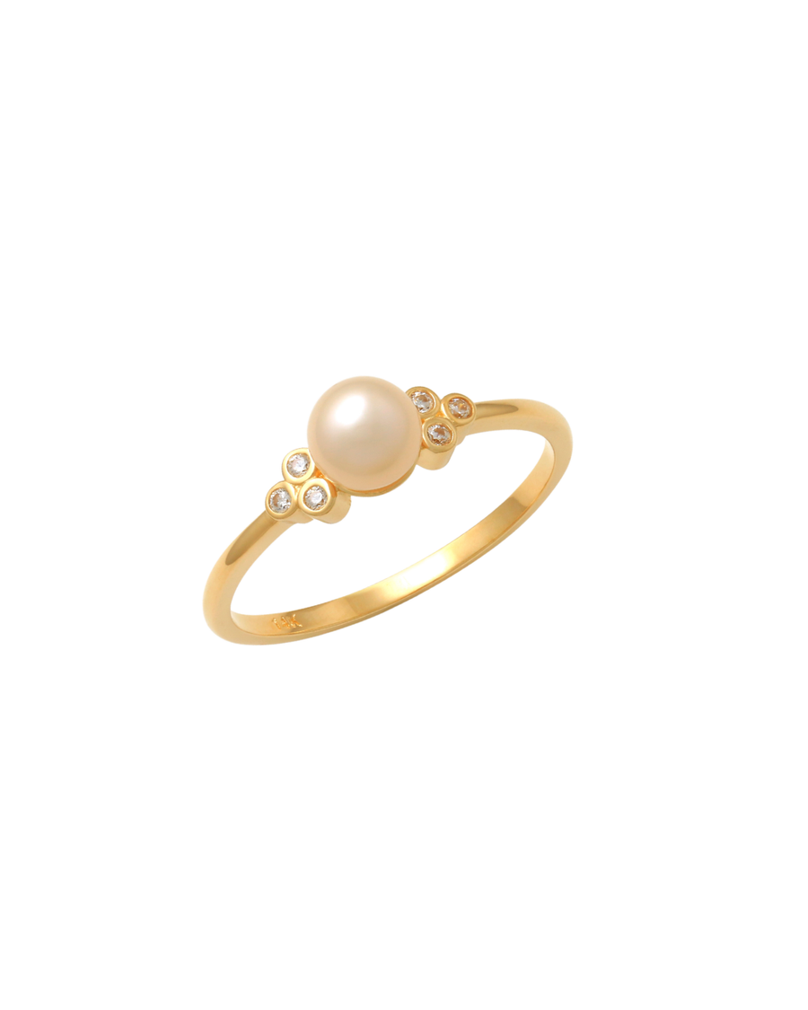 9k YG Ring with 5.5mm FWP & 6xCZs. Size R