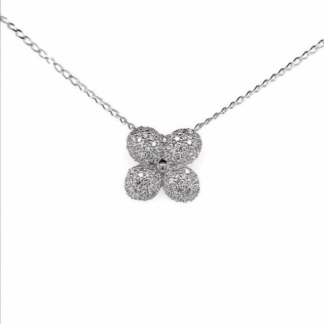 9k WG Flower / Four Leaf Pave Diamond Pendant 120D=0.30ct with Oval Link Chain 45cm O-Ring at 43cm & 44cm 1mm Wide . Meas. 11mm