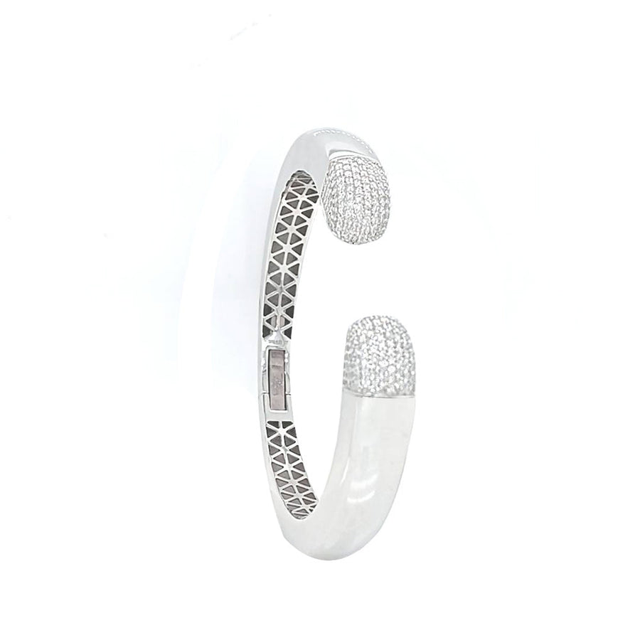 9k WG Hinged Cuff Bangle with Diamond Ends, 268D = 1.31ct, SI1 G.  54x47mm