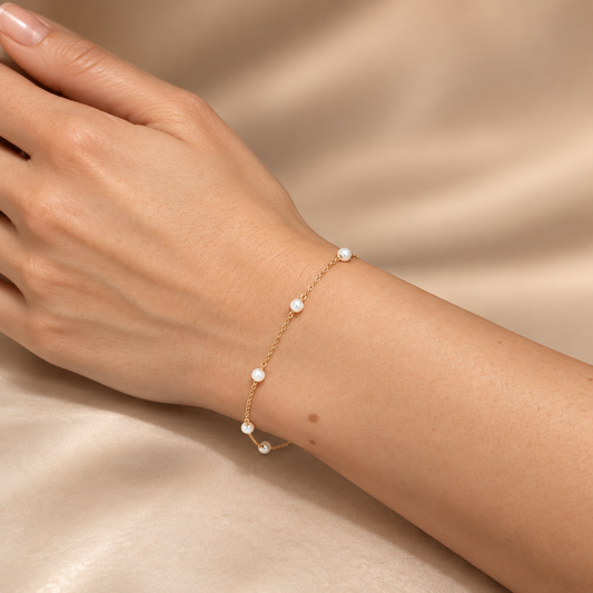 9k YG Opal Oval Link Bracelet