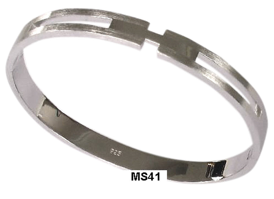 925 Bangle with Rectangle Cut out on Top. Approx 21.88g.