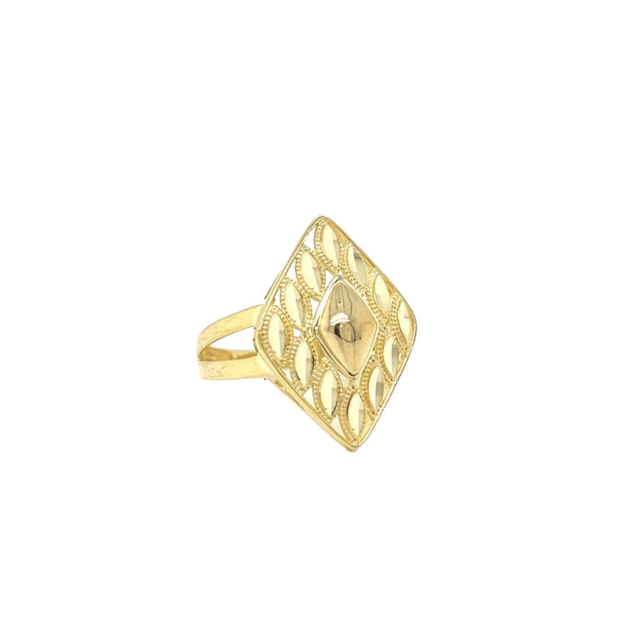 9k YG Kite Ring with Marquise Pattern. 21x15mm. Size M