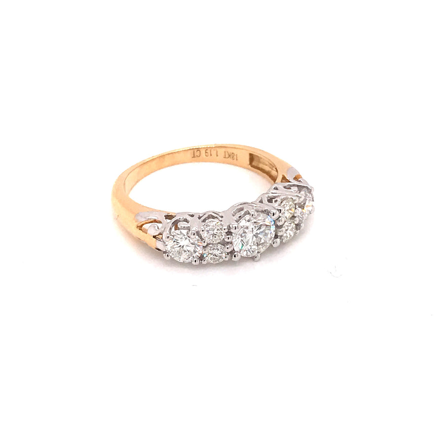 18k 2T YG  Diamond Dress Ring. 1D=0.50ct 4D=0.26ct 2D=0.40ct Size R.  (GIA cert supplied 2308005350 G SI 2)..