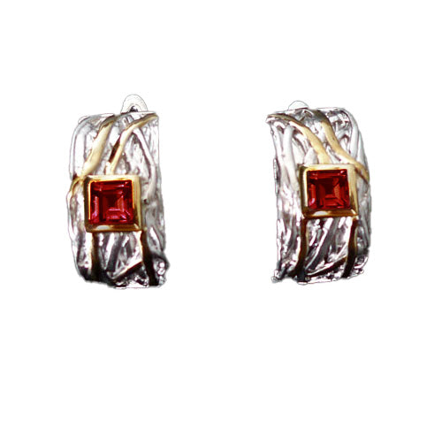 925 Fancy Juvite Earrings set with Garnet = 0.68ct