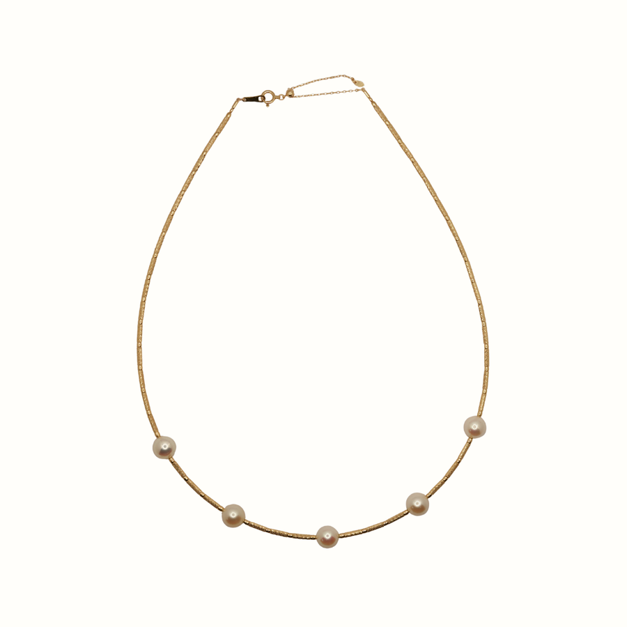 18k YG Akoya Pearl Round Matt/Polished Omega Chain 45cm (40+5cm adjustable links) 1.8mm wide  with 5x 8mm Akoya Pearls. Approx 7.34g