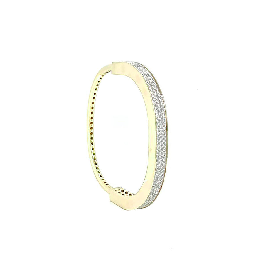 9k YG Oval Bangle with Swivel Clasp and Grain-Set Diamonds, 210D = 2.15ct, SI1 G.  54x47mm 210D = 2.15ct, SI1 G.  54x47mm