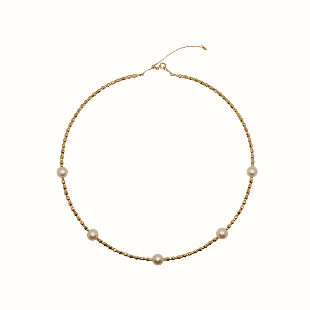 18k YG Akoya Pearl Round Matt/Polished Omega Chain 45cm (40+5cm adjustable links) 2.5mm wide with 5x 8mm Akoya Pearls