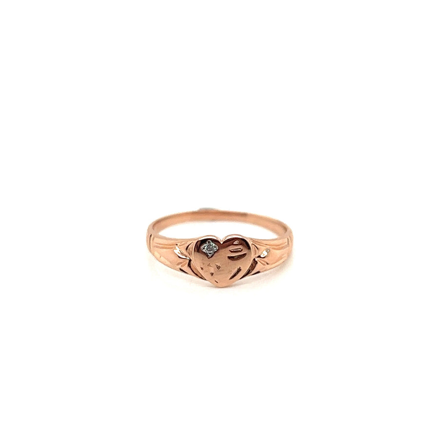 9k RG Heart Signet Ring set with 1D=0.01ct. Size M.