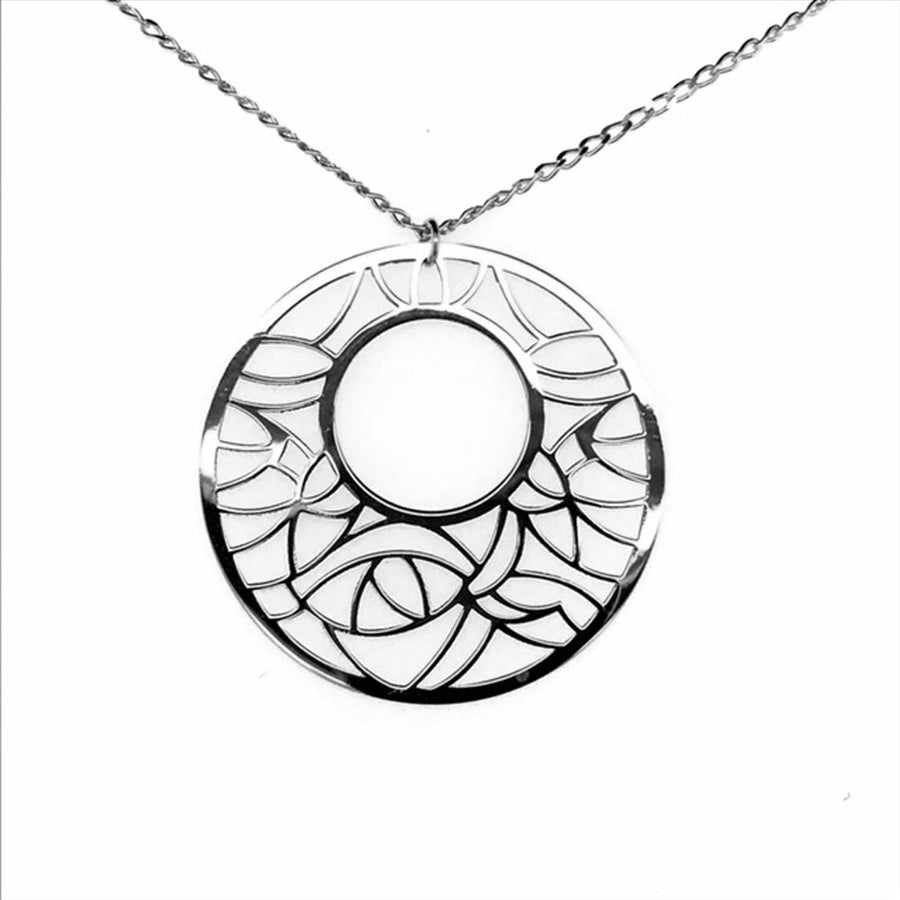 9k WG Circle Pendant with Oval Link Chain 45cm O-Ring at 43cm & 44cm 1mm Wide . Meas. 26mm